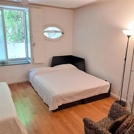 Vittoria Apartman *